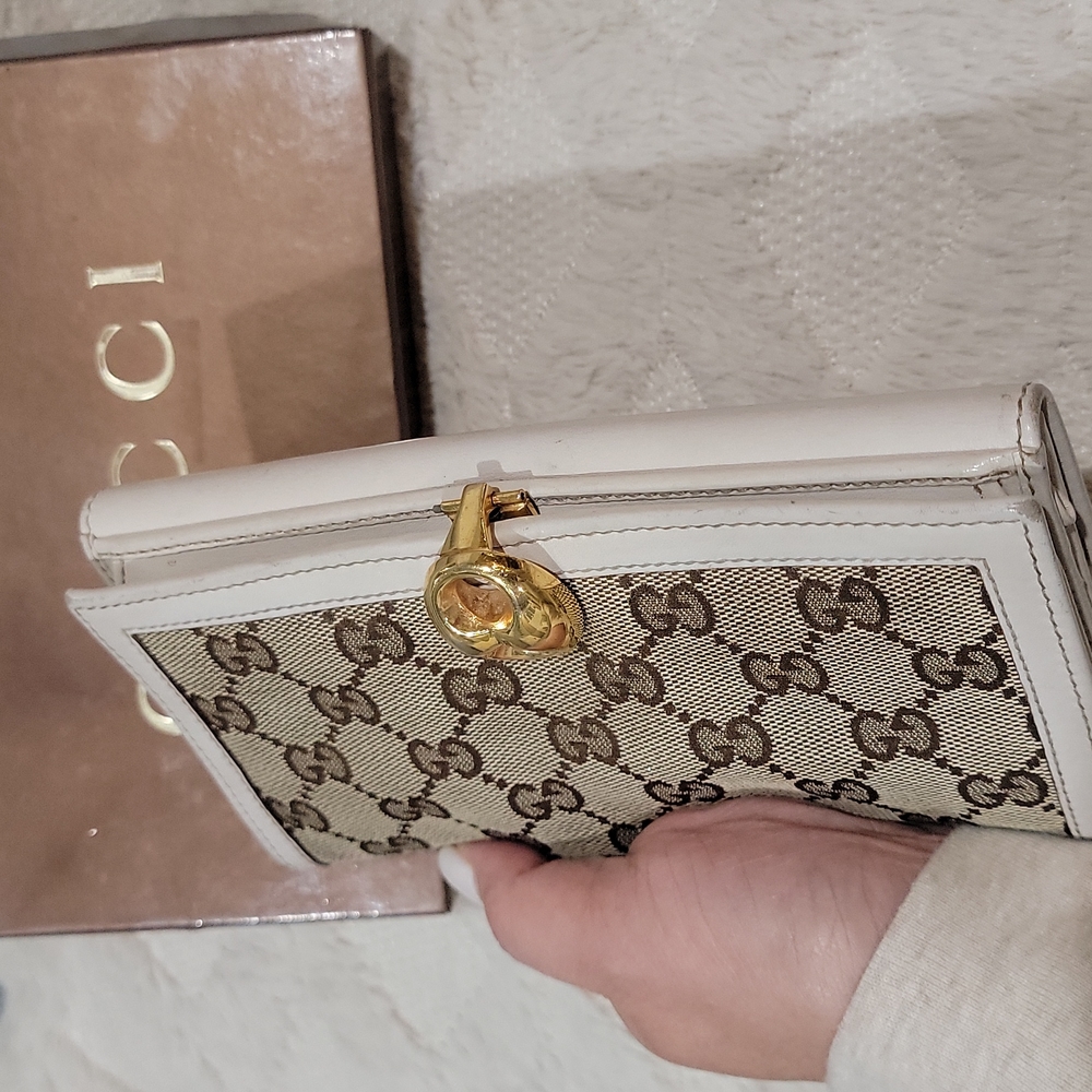 Authentic Gucci wallet - Picture 5 of 11